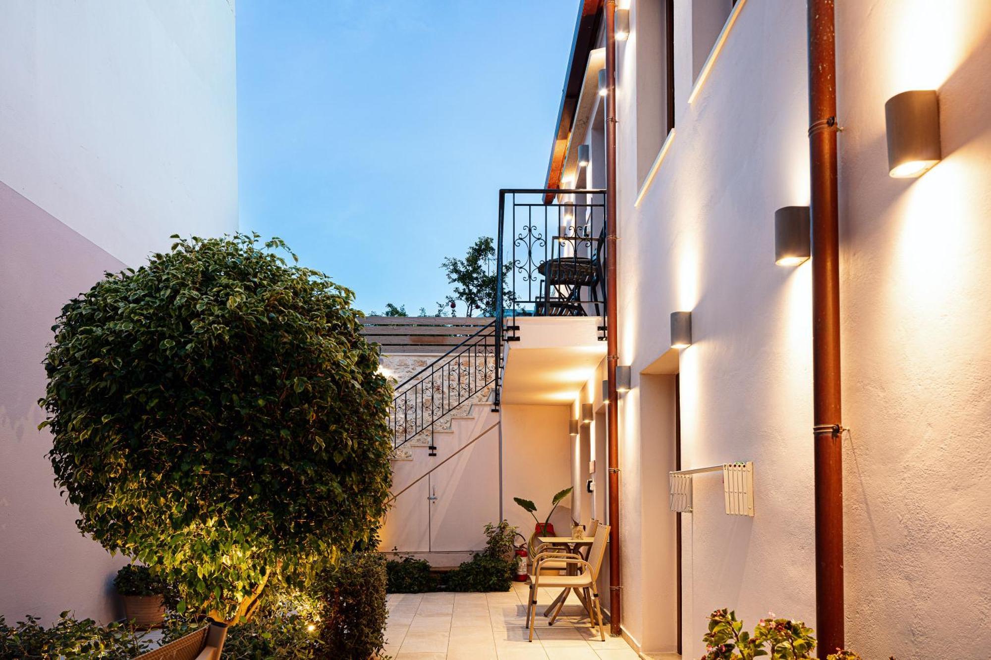 Philikon Luxury Suites 罗希姆诺 外观 照片