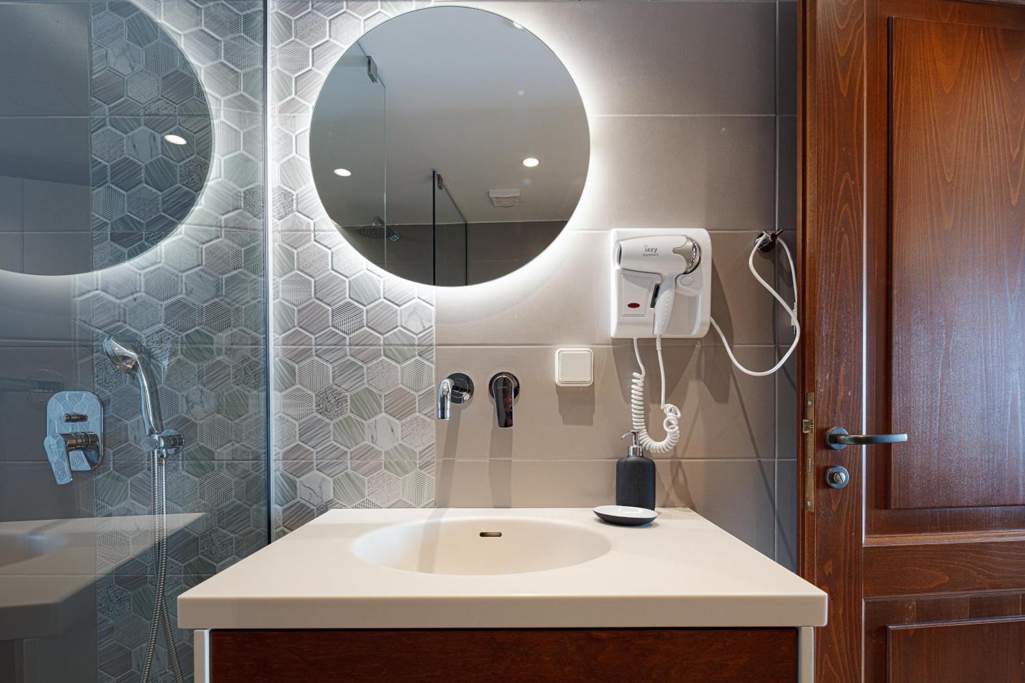 Philikon Luxury Suites 罗希姆诺 外观 照片