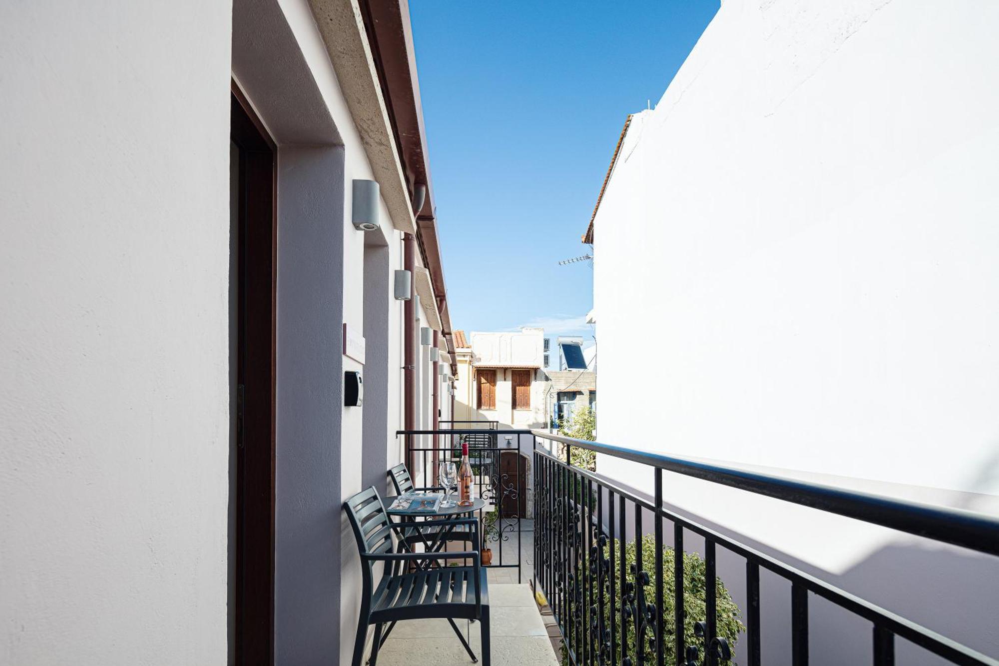 Philikon Luxury Suites 罗希姆诺 外观 照片