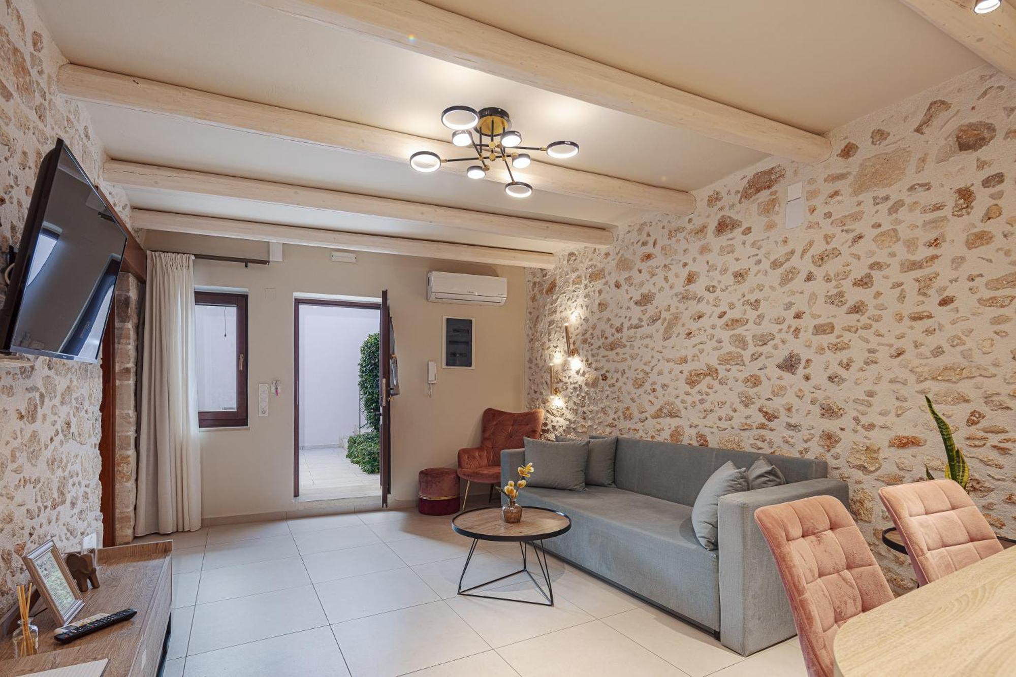 Philikon Luxury Suites 罗希姆诺 外观 照片