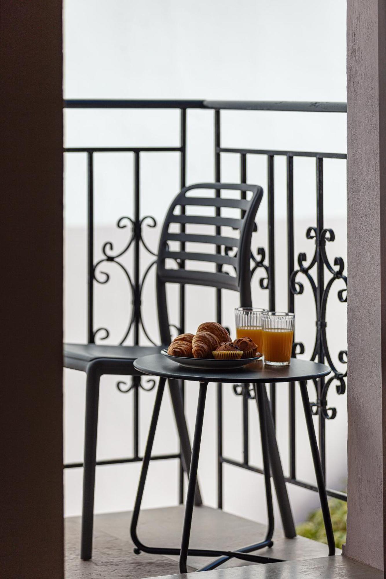 Philikon Luxury Suites 罗希姆诺 外观 照片